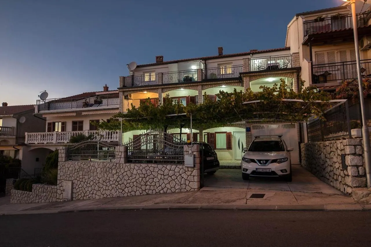 Apartment Crikvenica 12116D 0*,
