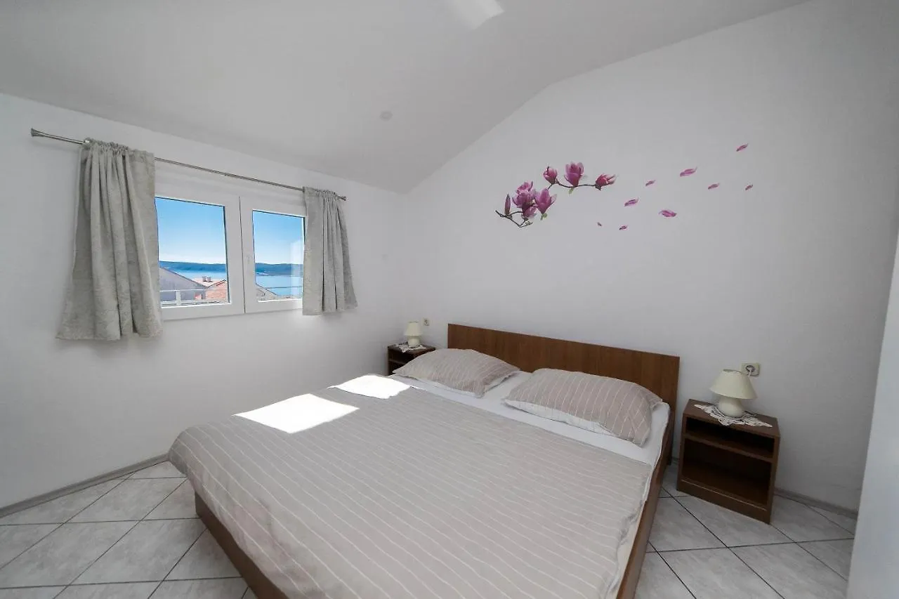 Apartment Crikvenica 12116D 0*,  Croatia